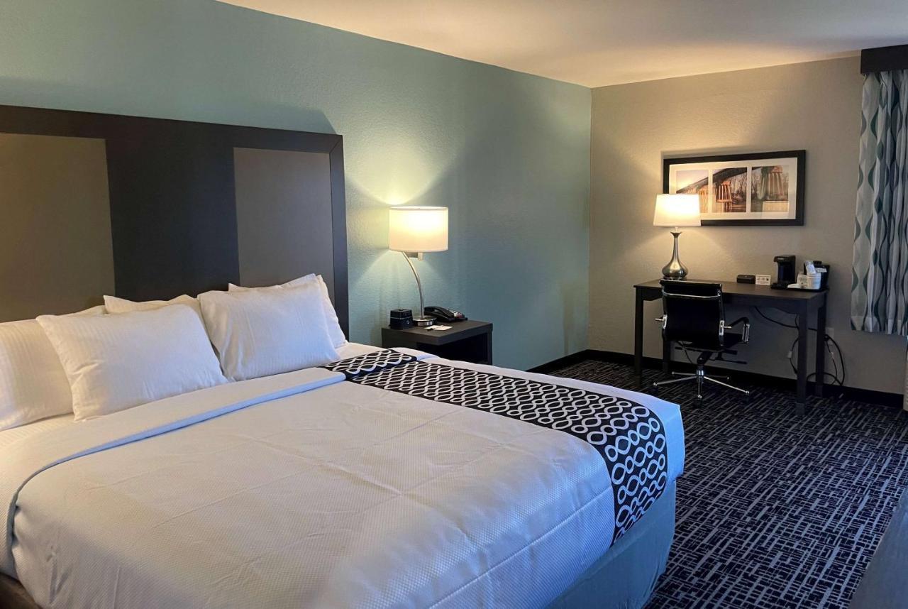 La Quinta By Wyndham Jonesboro Hotel Exterior photo