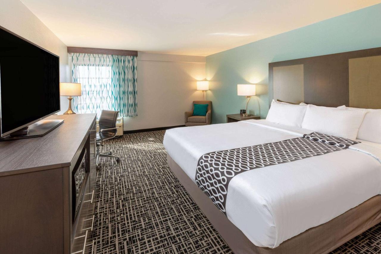 La Quinta By Wyndham Jonesboro Hotel Exterior photo
