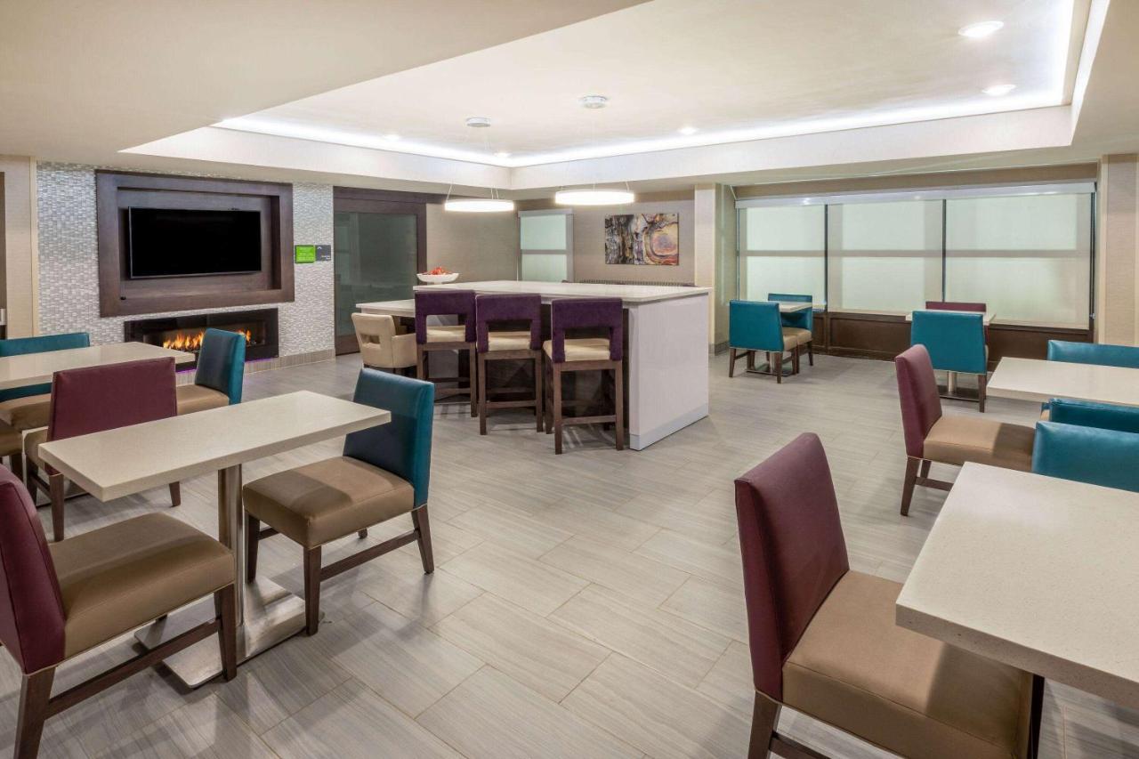 La Quinta By Wyndham Jonesboro Hotel Exterior photo