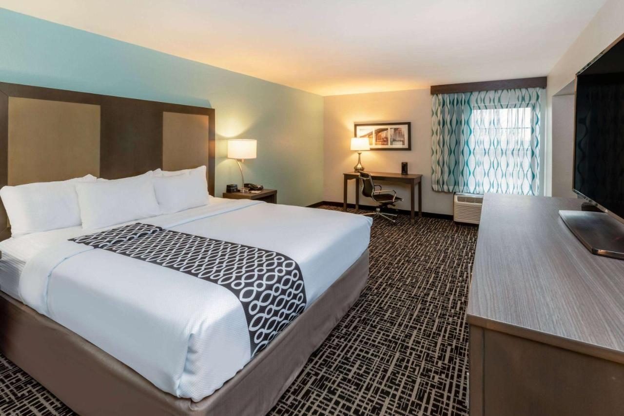 La Quinta By Wyndham Jonesboro Hotel Exterior photo