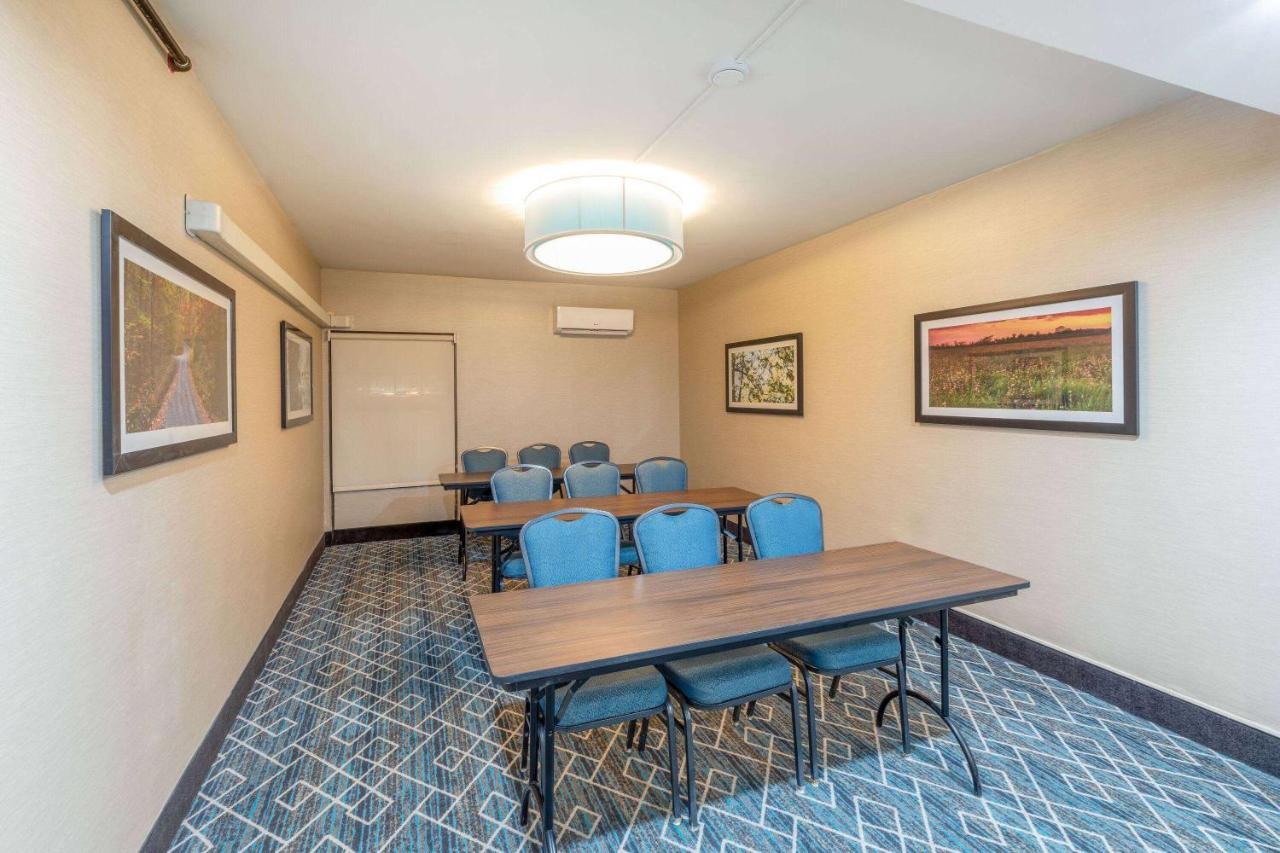 La Quinta By Wyndham Jonesboro Hotel Exterior photo
